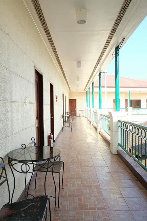 Dottie'S Place Hotel & Restaurant Butuan City Exterior photo
