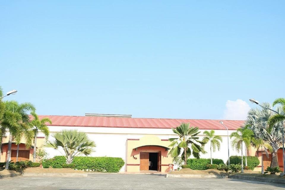 Dottie'S Place Hotel & Restaurant Butuan City Exterior photo
