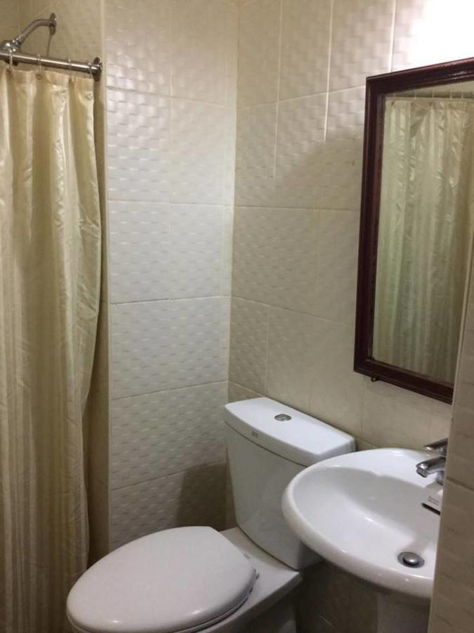 Dottie'S Place Hotel & Restaurant Butuan City Room photo